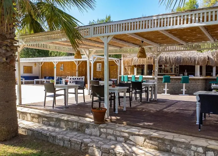Ladonia Zemda Otel *